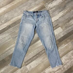 Hollister Low rise crop boyfriend jeans